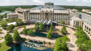 ge-dalgt-gaylord-texan-ext42579-46201_Wide-Hor