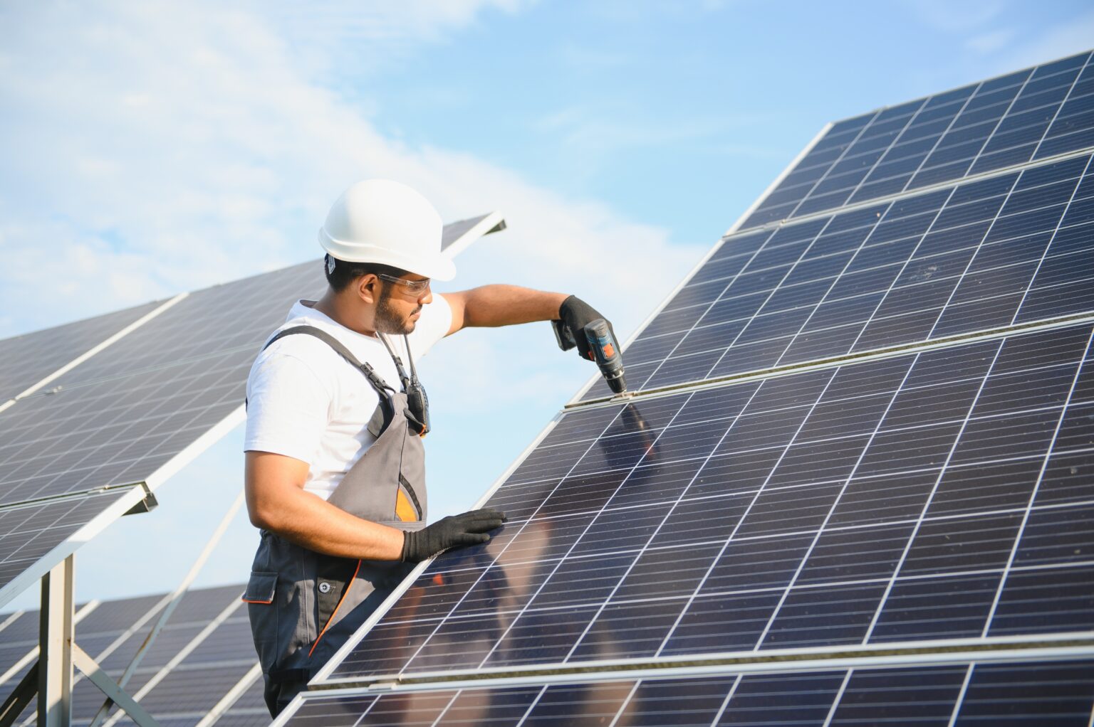 The Big Players and Fast Risers: Inside Solar Power World’s 2025 Top ...