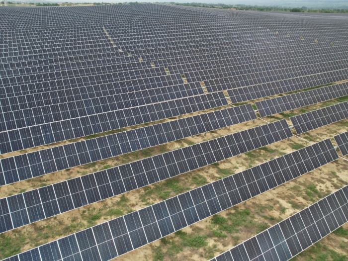 utility scale solar farm